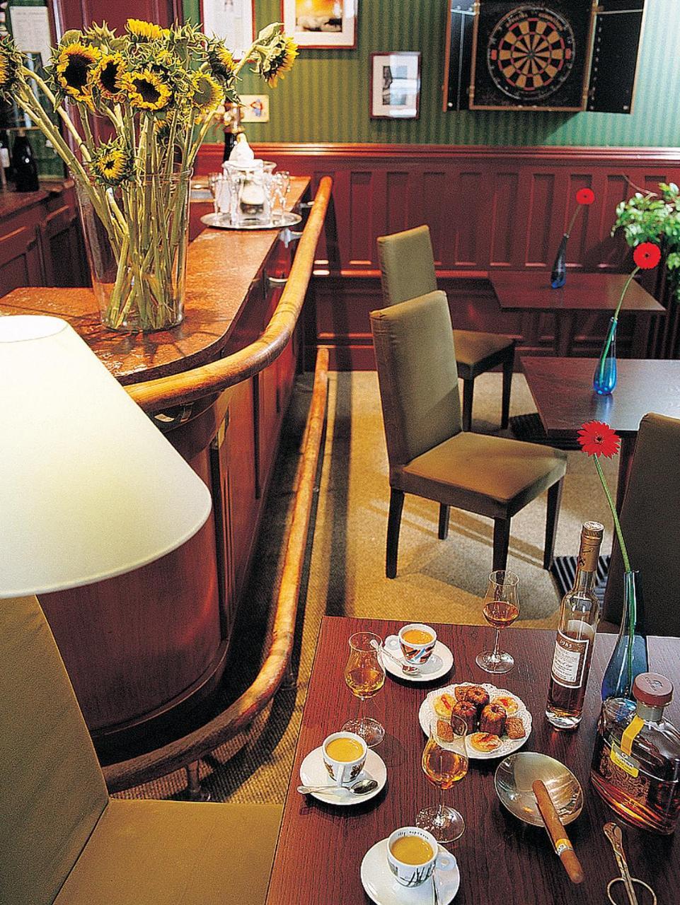 Hotel De Bordeaux 3*
